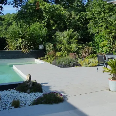 Standing Piscine Privee En Ecrin De Verdure Vila
