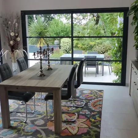 Standing Piscine Privee En Ecrin De Verdure * Mérignac