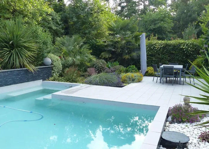 Standing Piscine Privee En Ecrin De Verdure *